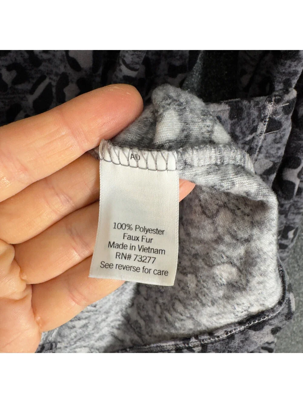 Sonoma Sleepshirt Women M Medium Gray Animal Print Button Up Collared Faux Fur